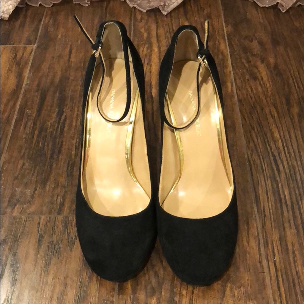 Banana Republic Heels